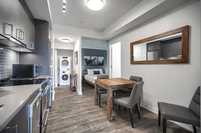IMMIX 3 Bedroom Apartment in Toronto62863757550466123
