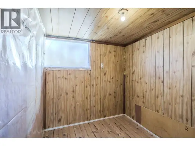 5469 SAUNDERS CRESCENT 103 Mile House, British Columbia in Houses for Sale in 100 Mile House - Image 16