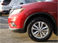 2016 NISSAN ROGUE SV - NO ACCIDENTS - BC VEHICLE - BACKUP CAMERA - HEATED FRONT SEATS - PUSH BUTTON... (image 5)