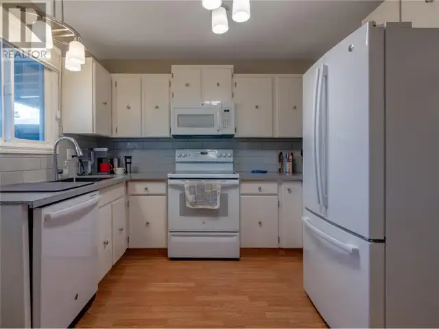 13707 Dickson Avenue Unit# 13 Summerland, British Columbia in Condos for Sale in Penticton - Image 7