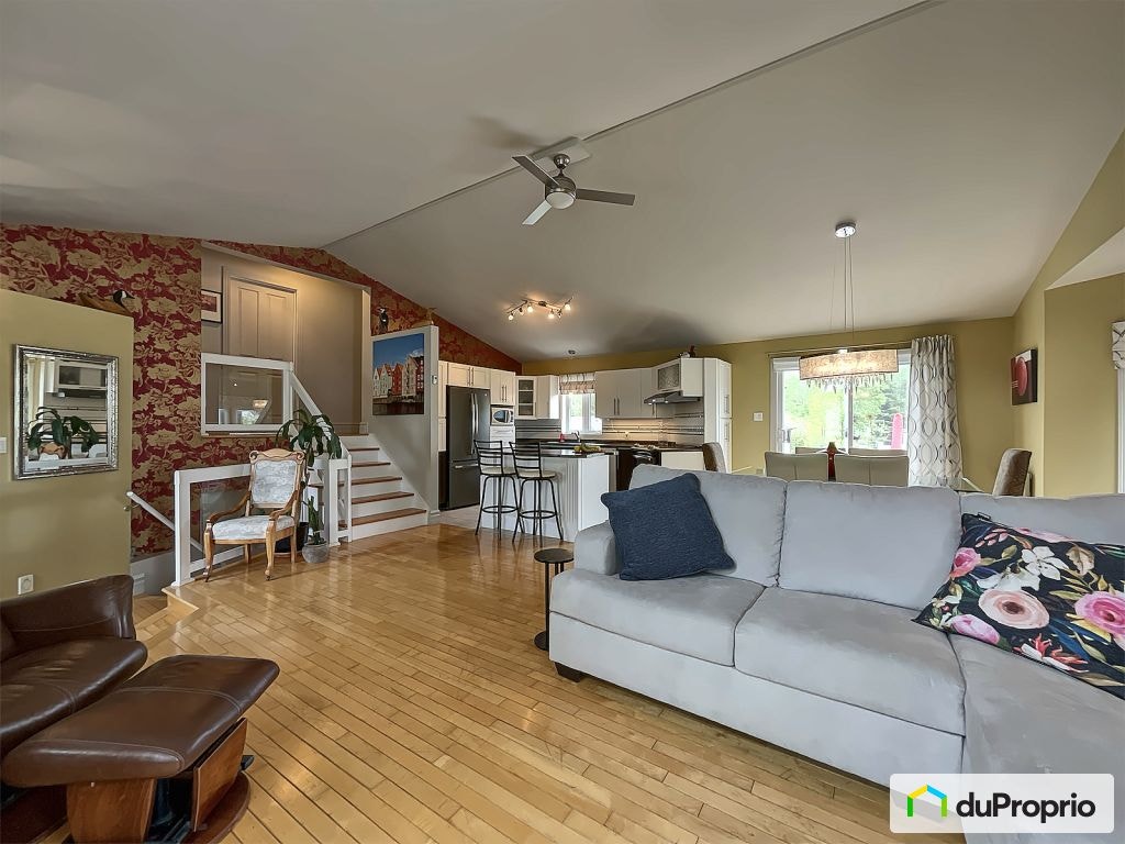 $439,000 - Bungalow for sale in St-Felicien — photo 3
