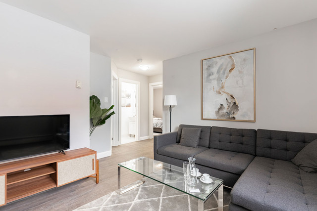 Saint Laurent 3 Bedroom Apartment for Rent - 1415 - 1800 Rue Cre dans Locations longue durée  à Ville de Montréal