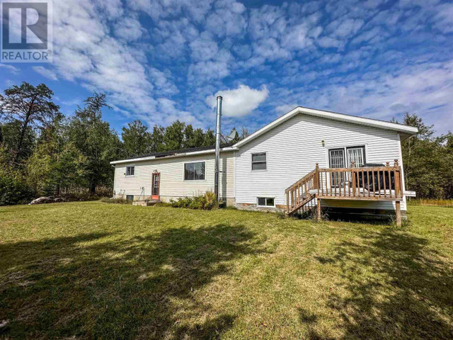1099 Besaw RD Iroquois Falls, Ontario in Houses for Sale in Timmins
