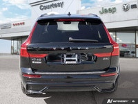 Clean Carfax | Mint Condition Experience unparalleled comfort and intelligent design in this pristin... (image 4)