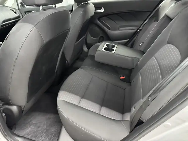 KIA Forte LX 2018 a vendre in Cars & Trucks in Shawinigan - Image 17