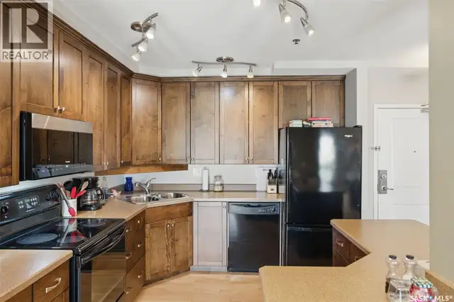 1006 902 Spadina CRESCENT E Saskatoon, Saskatchewan in Condos for Sale in Saskatoon - Image 9