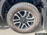 Low Kilometres | Navigation System | Leather Seating | Heated Seating | Blind Spot Monitoring | Lane... (image 9)
