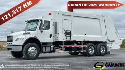 Heavy truck - # STOCK: C-37048 2023 FREIGHTLINER M2 106 CAMION À REBUS CHARGEMENT ARRIÈRE 2023 FREIG...