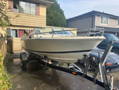 17.5 foot Crestliner deep v hull full canopy 470 3.7L 4cyl mercury leg drive boat has dual batteries...