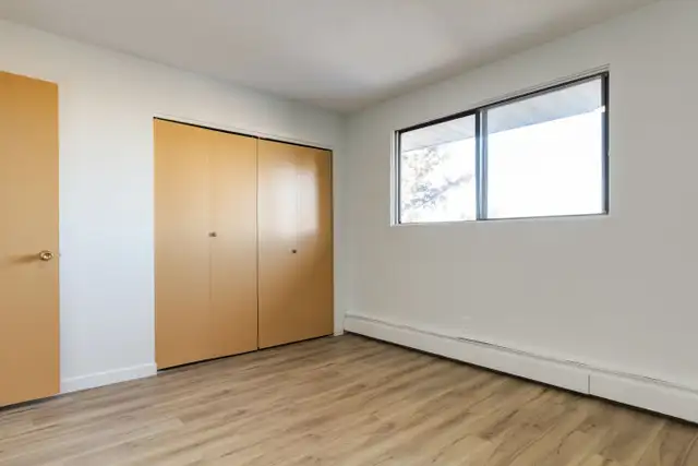 Enjoy the on-site playground and outside green spaces | Perfect  in Long Term Rentals in Edmonton - Image 14
