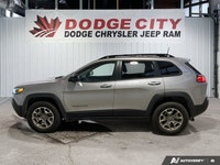 This Jeep Cherokee boasts a Regular Unleaded V-6 3.2 L/198 engine powering this Automatic transmissi... (image 1)