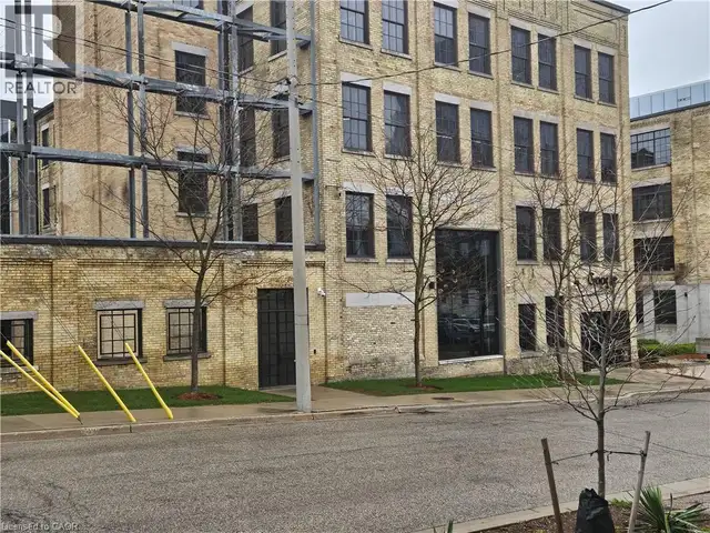 48 BREITHAUPT Street Kitchener, Ontario in Houses for Sale in Kitchener / Waterloo - Image 40