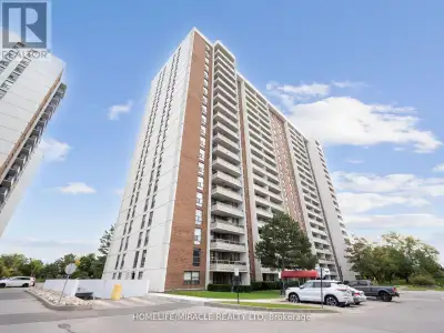 Welcome to this stunning, beautiful, spacious and sun filled 3-bedroom, 2-washroom condo in the high...