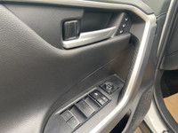 **WE WILL BEAT ANY DEALER IN THE CITY** Recent Arrival! Wind Chill Pearl 2024 Toyota RAV4 Hybrid Lim... (image 4)