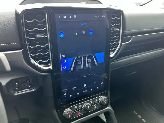 2024 Ford Ranger LARIAT SuperCrew 5' Box 4WD | One Owner | No in Cars & Trucks in Hamilton - Image 24