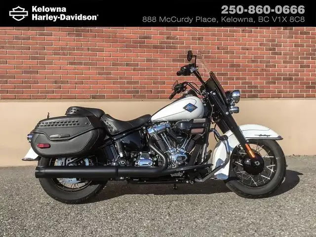2025 Harley-Davidson Softail FLHC - Heritage Classic in Street, Cruisers & Choppers in Kelowna - Image 2