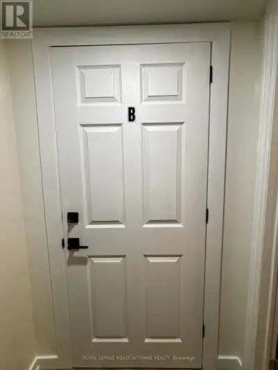For Rent Bright & Cozy 1 Bedroom basement apartment! Located in the desirable Huron Heights-Leslie V...