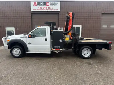 - 2012 FORD Super Duty F-550 XLT Boom Truck - 2011 PALFINGER PK6501 / 10 ft - 35 ft 3 Section Boom -...