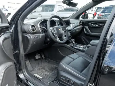 2023 Chevrolet Blazer Premier AWD | V6 | Panoramic Roof | Bos..., View more