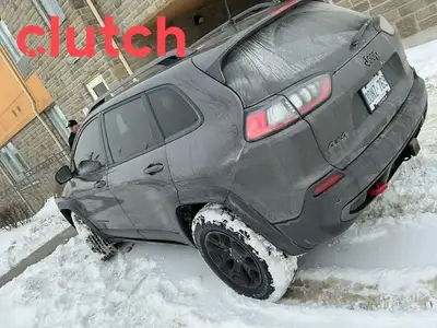 NO ACCIDENTS / CLEAN CARFAX / Brake Assist, Power Tailgate/Hatch, Auto Dimming Rearview Mirror and m...