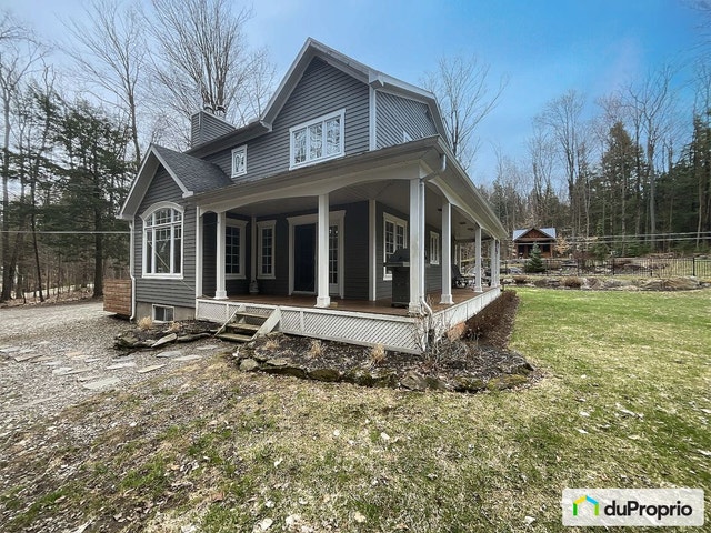 $875,000 - 2 Storey for sale in Cowansville — photo 1