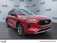 Découvrez le Ford Escape ST-Line 2022 AWD. Le VUS compact qui ne fait aucun compromis : une allure a... (image 3)