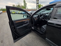 "• Power_Steering • Power_Brakes • Power_Windows • Power_Mirrors • Power_Locks • Power_Sunroof • Key... (image 8)