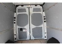 2019 MERCEDES SPRINTER 2500 -- 144 -- HIGH ROOF -- 3.0L V6 DIESEL ENGINE -- 3 SEATER!!! ONLY 179,000... (image 3)