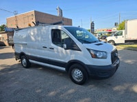 Perfect Auto CLEAN CARFAX - LOW ROOF - 130 WHEEL BASE - ROOF RACK - SHELVING - 3.5 L GAS - AWD - BAC... (image 5)