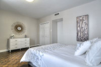 1212 Pine Avenue West - La Tour Horizon Apartment for Rent