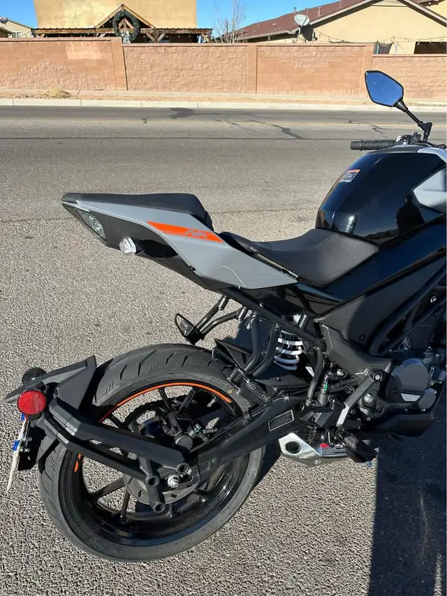2023 CFMOTO 300NK-FINANCE AVAILABLE!  in Street, Cruisers & Choppers in Winnipeg - Image 5