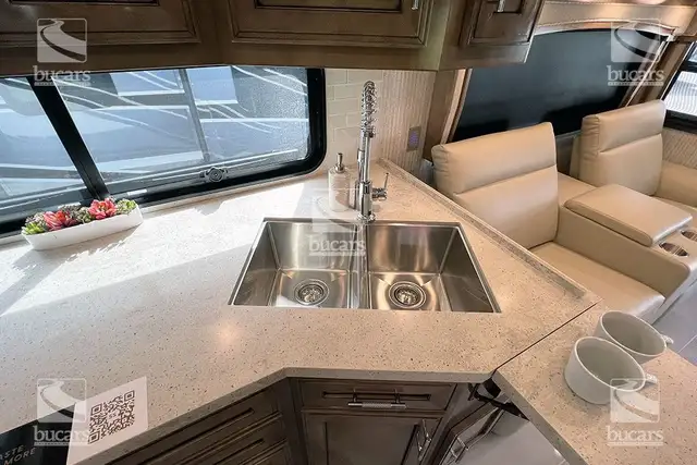 2023 NEWMAR SUPERSTAR 4061 in RVs & Motorhomes in Calgary - Image 20