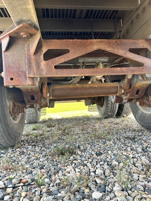 2009 Reitnouer Flat Bed Trailer in Heavy Trucks in Brandon - Image 2