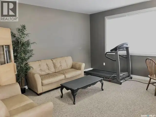 9 Warren STREET S Redvers, Saskatchewan in Houses for Sale in Regina - Image 26