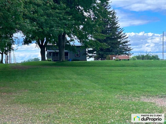 $170,000 - Cottage for sale in St-Sulpice — photo 2