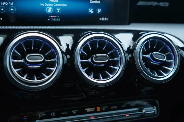 2022 Mercedes-Benz A-Class in Cars & Trucks in Markham / York Region - Image 41