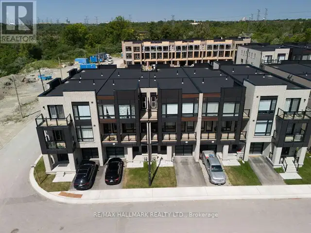 12 Dandara Gate Vaughan (Steeles West Industrial), Ontario, photo 3 of 4