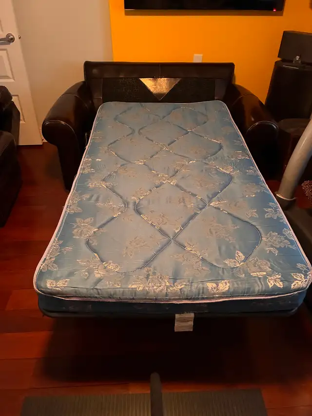 Divan Lit in Beds & Mattresses in Laval / North Shore - Image 4