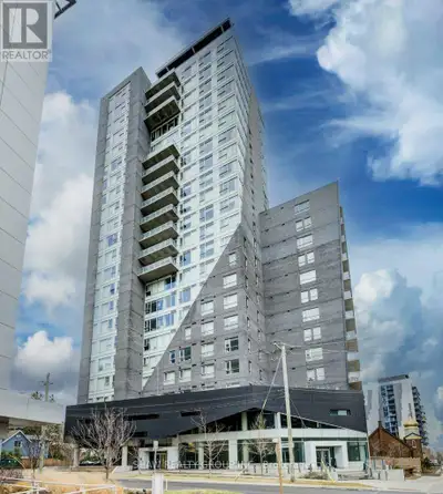 Experience the best of downtown living in this beautifully located 22nd-floor condo. Featuring 1 bed...