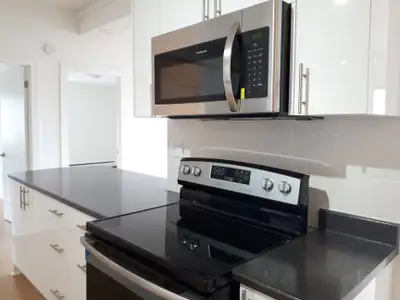 Roommates Wanted! 2-Bedroom Suite Available Jul 11th – $2095