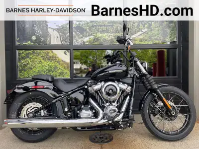 Base MSRP: $21,749 Standard Options Included: ABS Security System Laced Wheels Chrome Trim RDRS Barn...