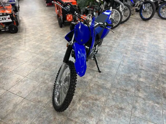 2025 YAMAHA TT-R 125 in Dirt Bikes & Motocross in Saguenay - Image 7
