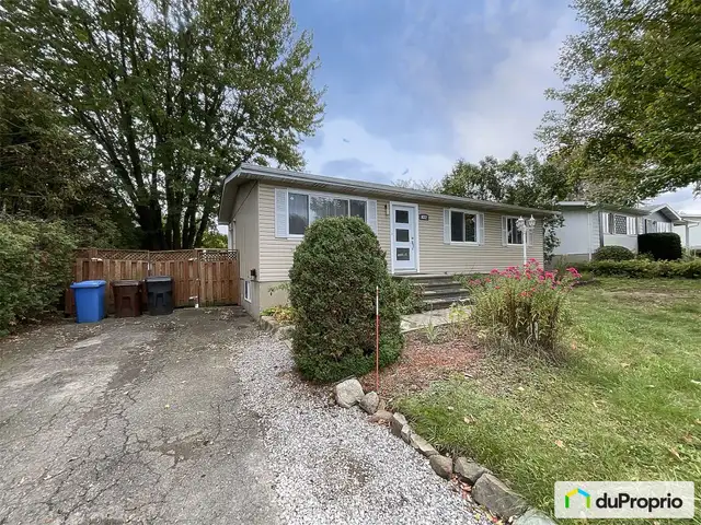 $429,900 - Bungalow for sale in Granby in Houses for Sale in Granby - Image 2