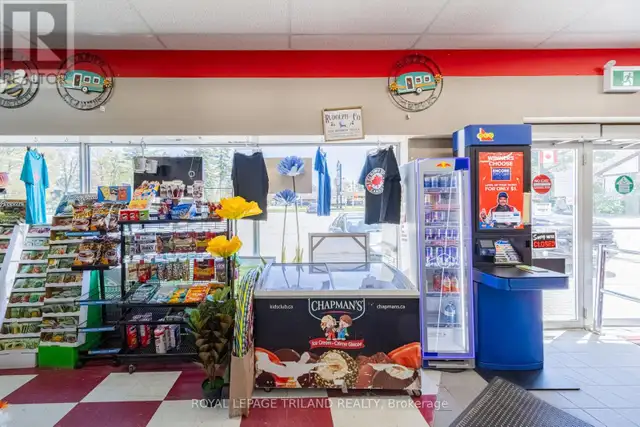 2 - 99 ONTARIO STREET S Lambton Shores (Grand Bend), Ontario in Commercial & Office Space for Sale in Grand Bend - Image 11