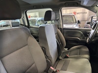 **FORMER DAILY RENTAL** **SPRING SPECIAL!** FEATURING : 2500HD, LONGBED, V8 POWERED, 4WD, CREWCAB, 6... (image 9)