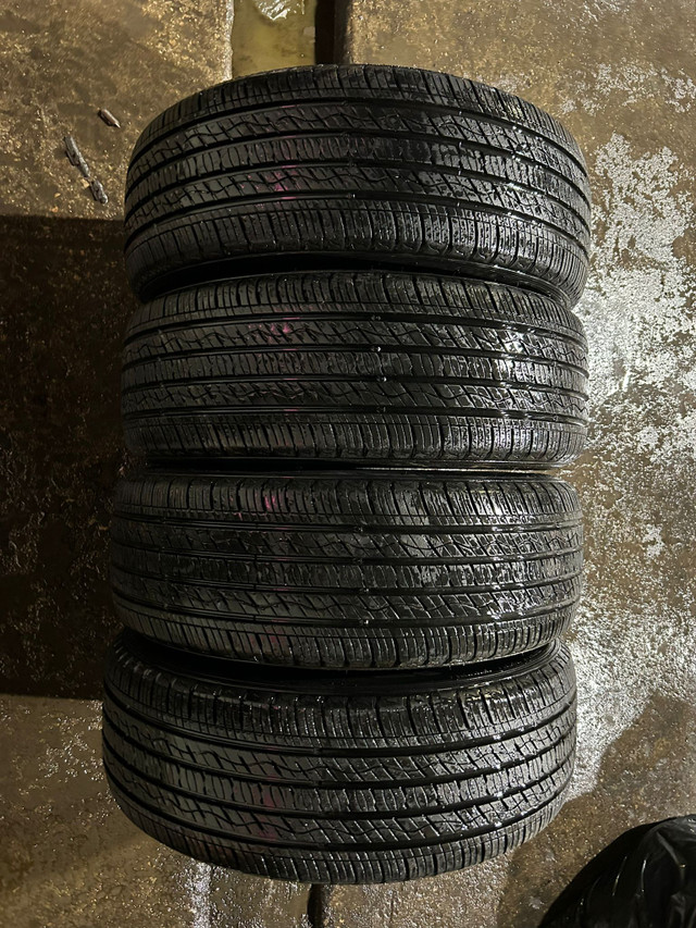 225 60 17 - TIRES - KUMHO - LIKE NEW - SET OF 4 in Tires & Rims in Kitchener / Waterloo