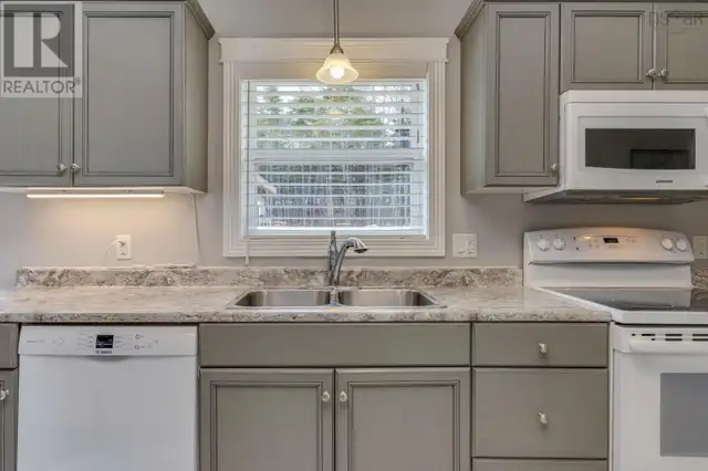 27 Prospect Bay Road Prospect Bay, Nova Scotia in Houses for Sale in City of Halifax - Image 14