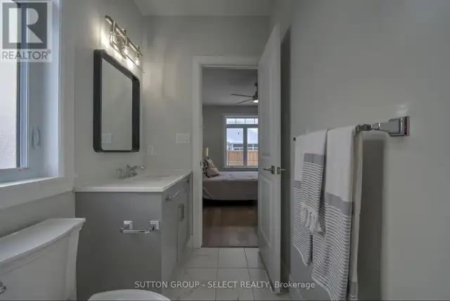 19 LOIS COURT Lambton Shores (Grand Bend), Ontario in Houses for Sale in Grand Bend - Image 25