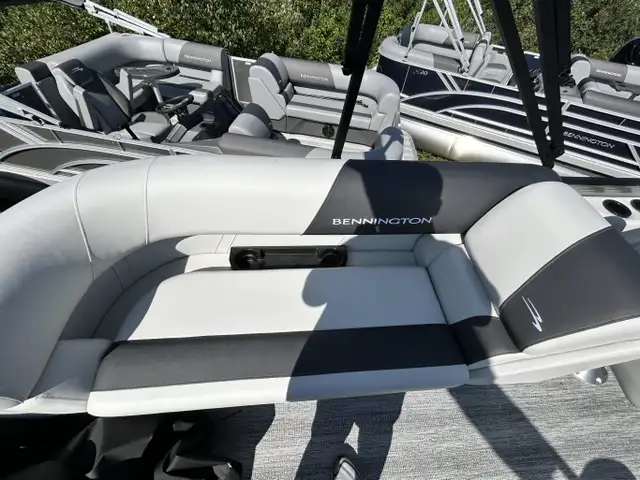 2026 Bennington 22SSR in Powerboats & Motorboats in Winnipeg - Image 7