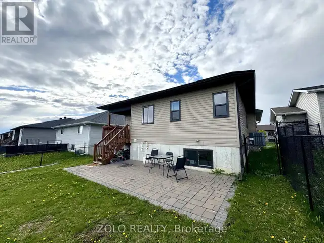 212 BELLWOOD DRIVE Cornwall, Ontario in Houses for Sale in Cornwall - Image 24